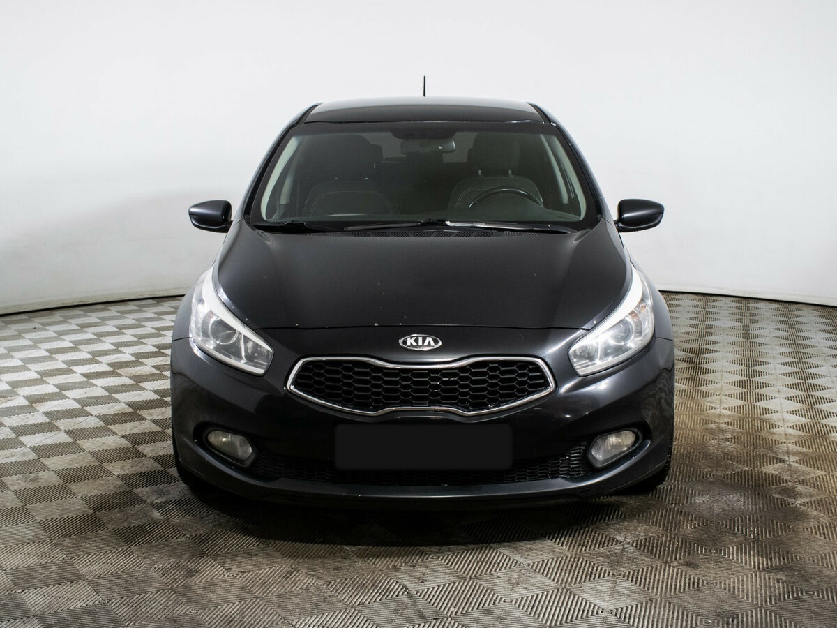 Kia Ceed б/у, 2014, Автоматическая. Фото: #1