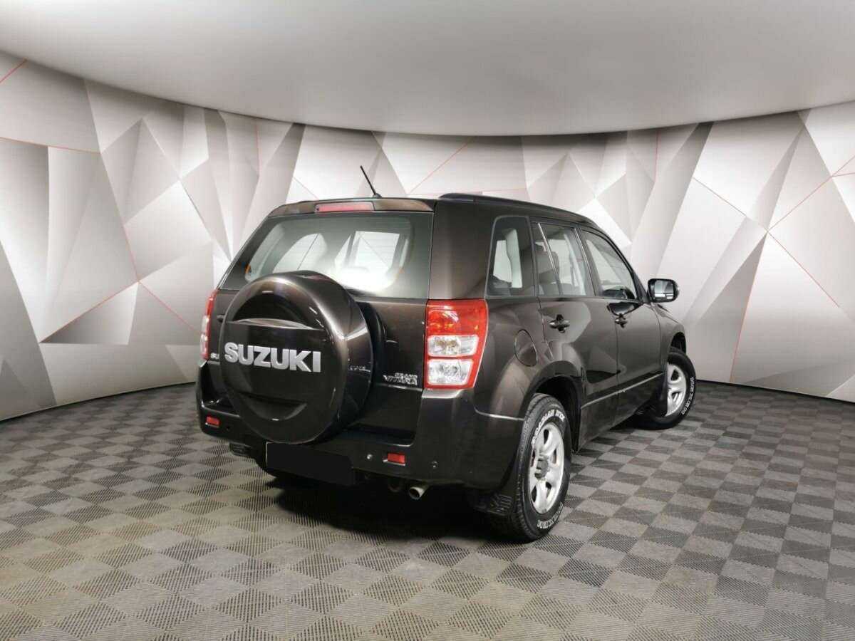 Suzuki Grand Vitara б/у, 2013, Автоматическая. Фото: #1