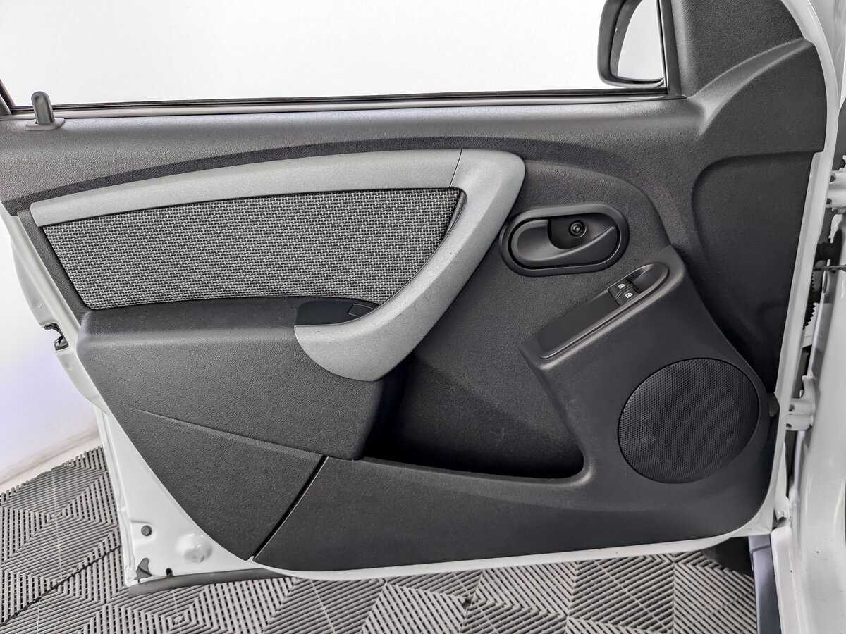 Renault Duster б/у, 2016, Механическая. Фото: #14