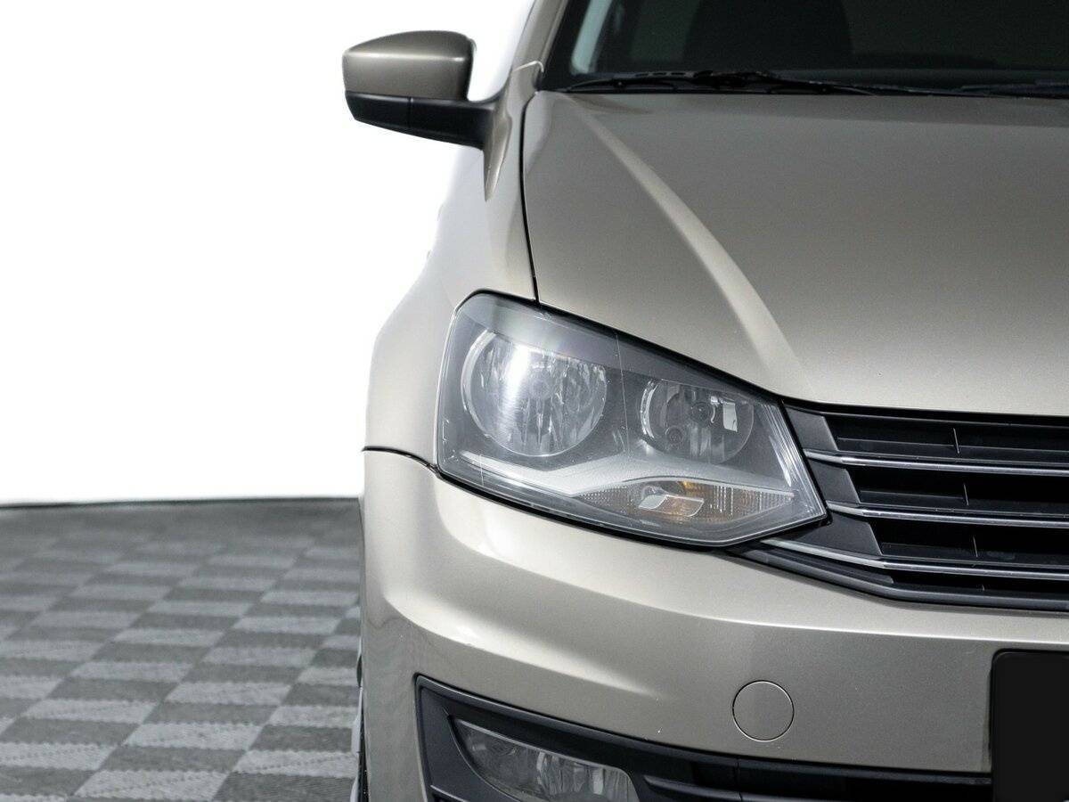 Volkswagen Polo б/у, 2016, Автоматическая. Фото: #17