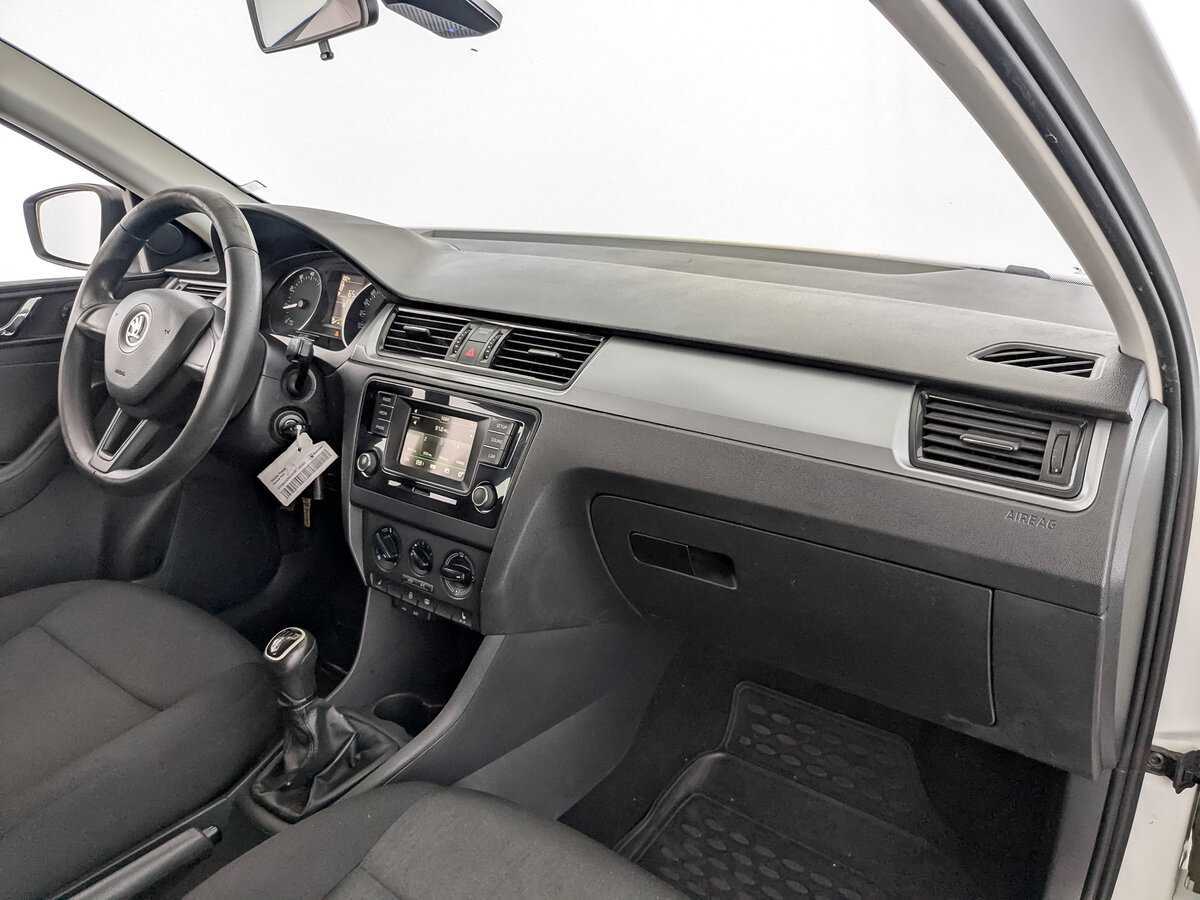 Skoda Rapid б/у, 2017, Механическая. Фото: #10