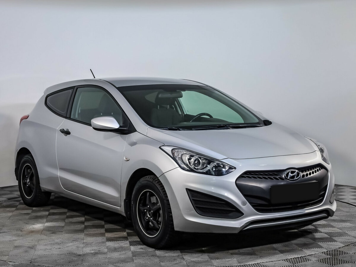 Hyundai i30 б/у, 2013, Механическая. Фото: #2