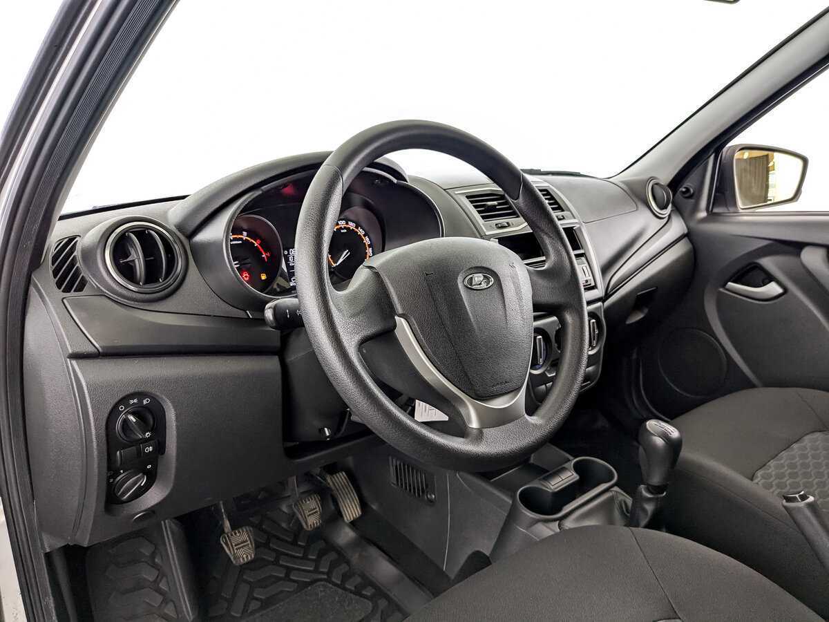 Lada (ВАЗ) Granta б/у, 2018, Механическая. Фото: #13