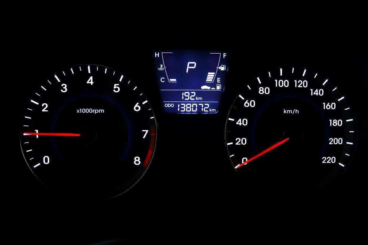 Hyundai Solaris б/у, 2012, Автоматическая. Фото: #9