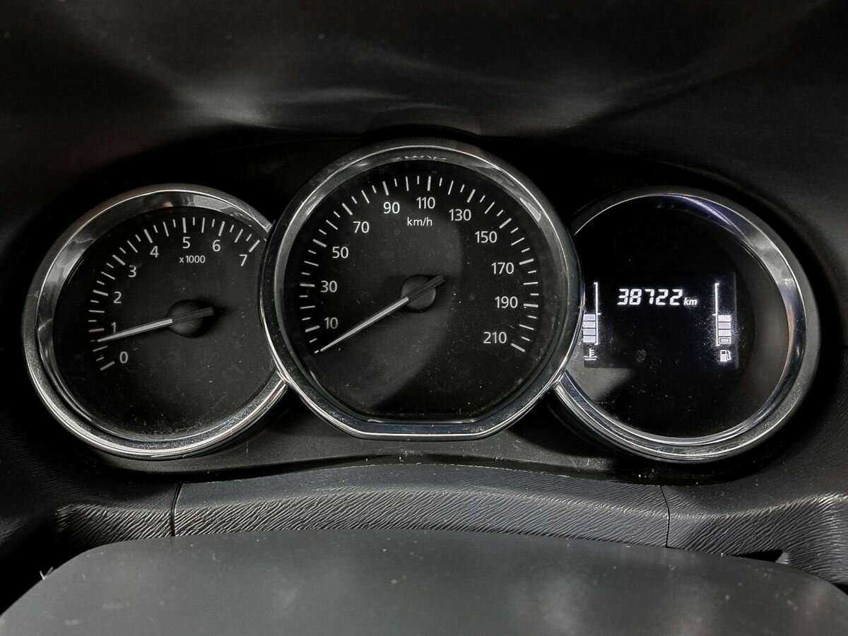 Nissan Terrano б/у, 2019, Механическая. Фото: #8