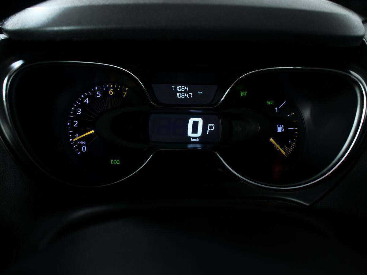 Renault Kaptur б/у, 2016, Автоматическая. Фото: #10