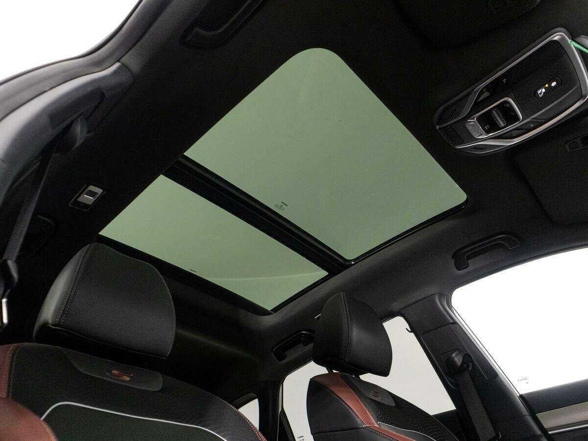 Geely Coolray б/у, 2021, Роботизированная. Фото: #16