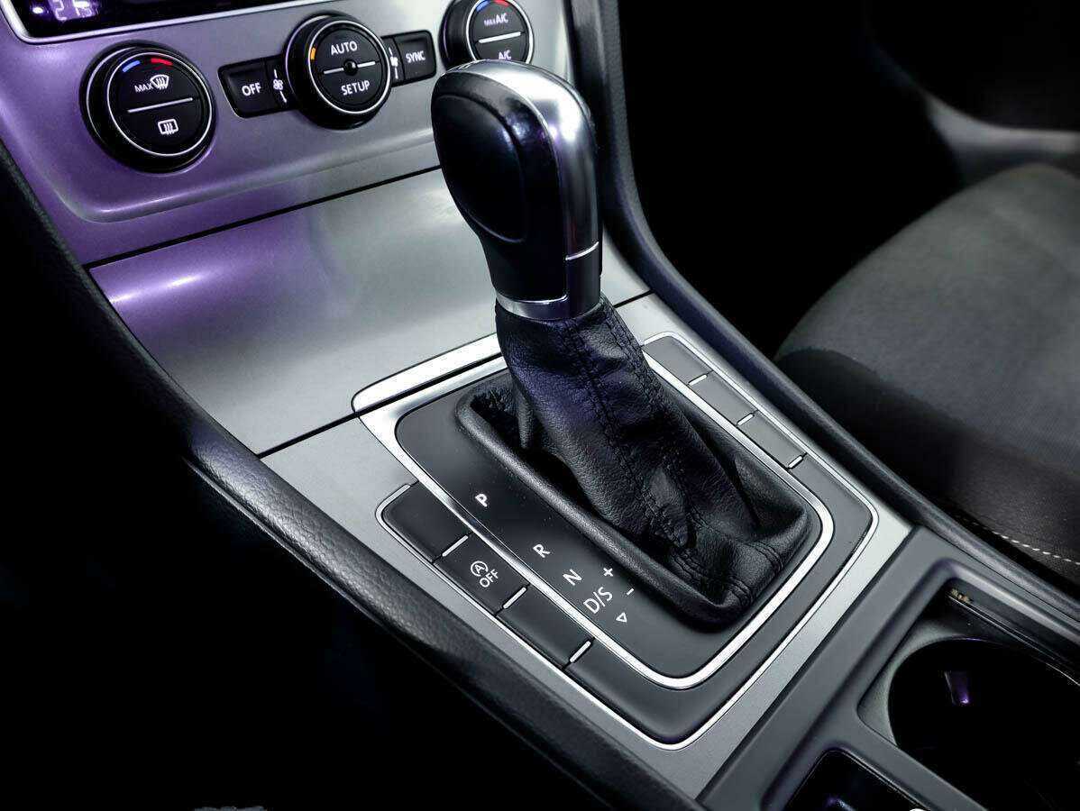 Volkswagen Golf б/у, 2013, Роботизированная. Фото: #14