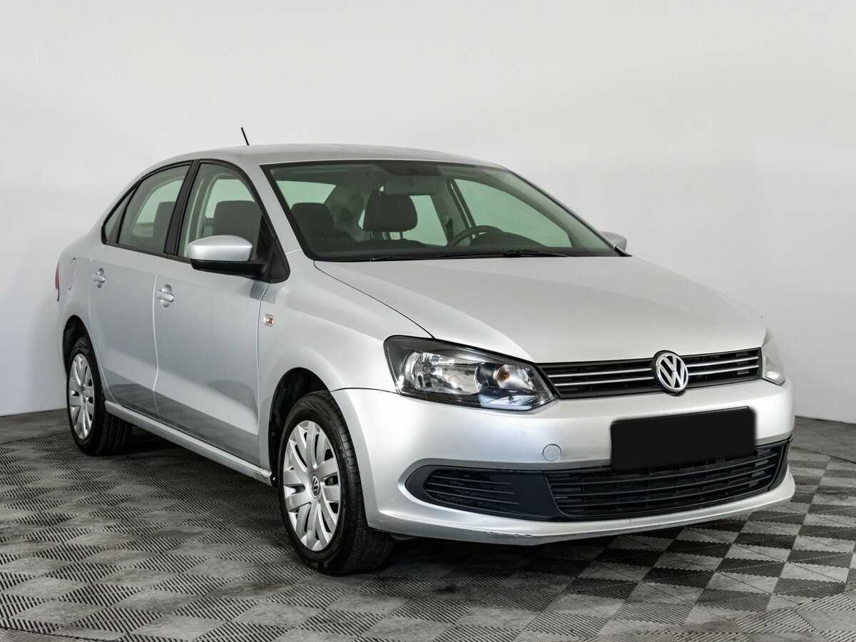 Volkswagen Polo б/у, 2013, Механическая. Фото: #2