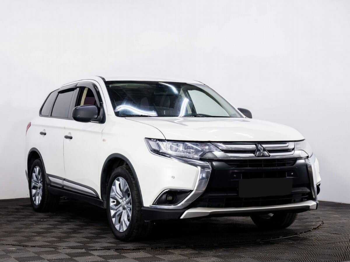 Mitsubishi Outlander б/у, 2018, Вариатор. Фото: #2