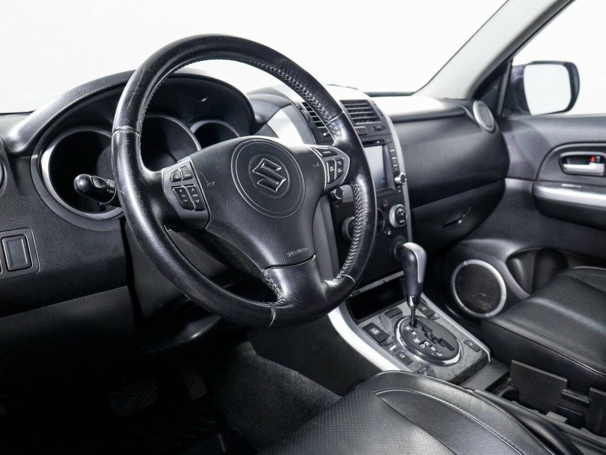 Suzuki Grand Vitara б/у, 2013, Автоматическая. Фото: #10
