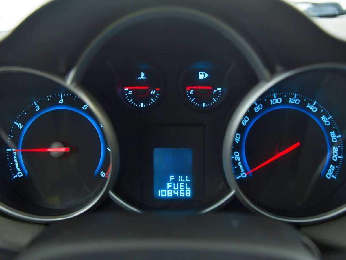 Chevrolet Cruze б/у, 2013, Механическая. Фото: #12