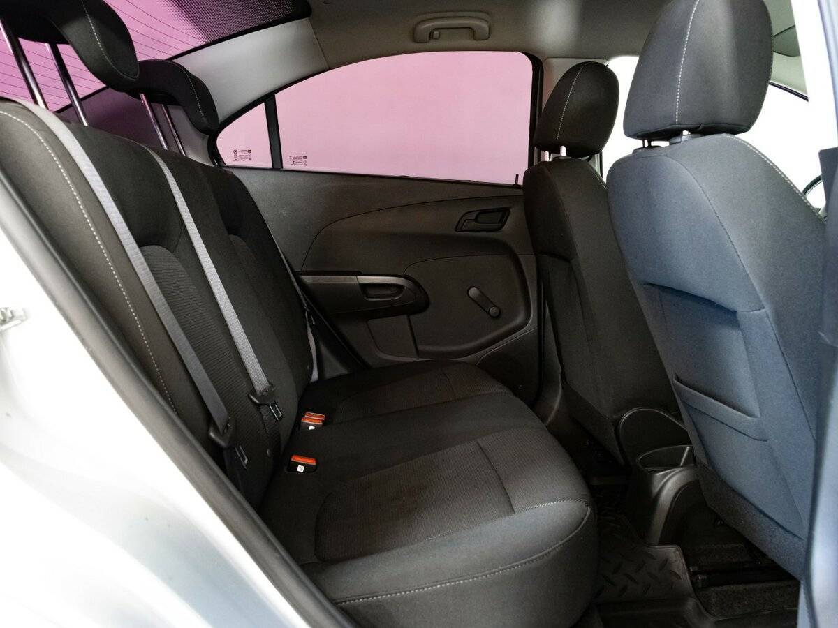 Chevrolet Aveo б/у, 2015, Автоматическая. Фото: #11