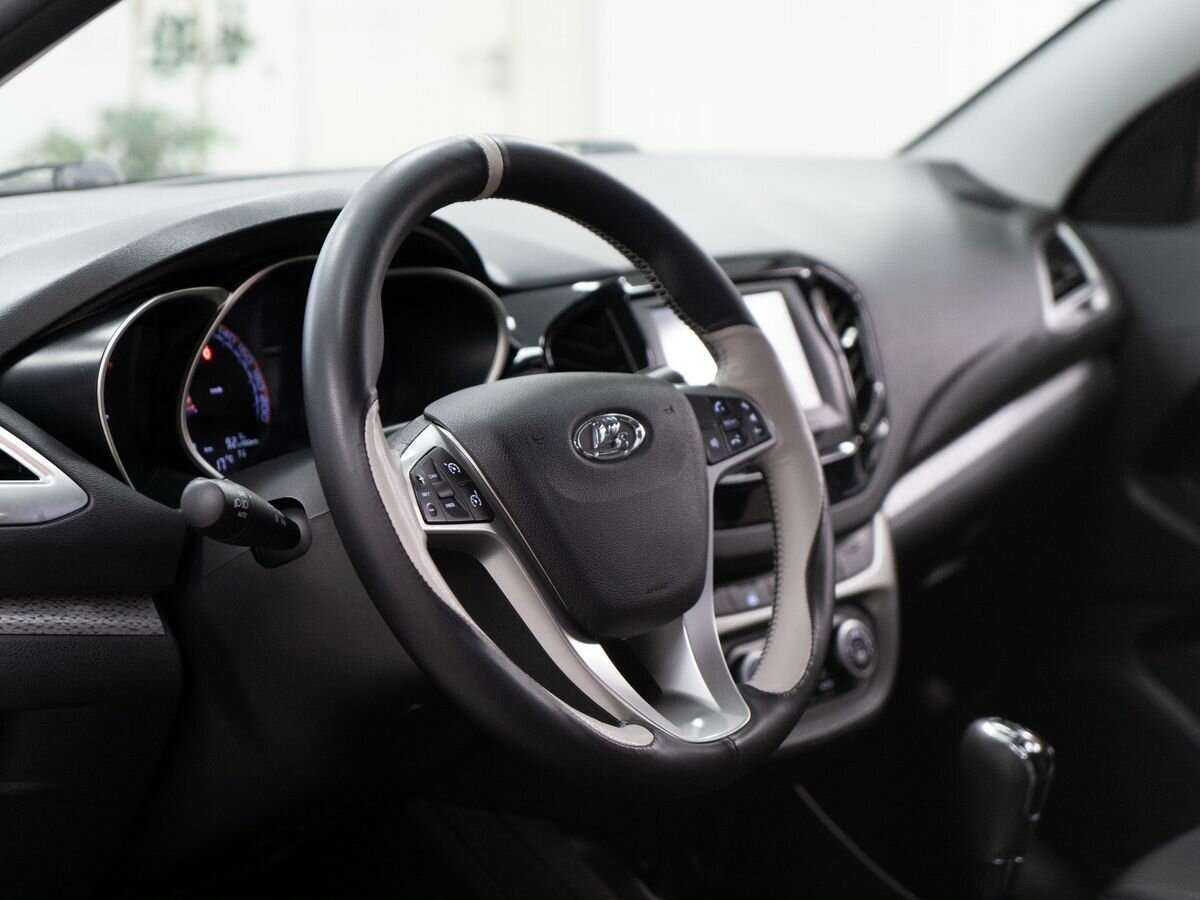 Lada (ВАЗ) Vesta б/у, 2018, Роботизированная. Фото: #4