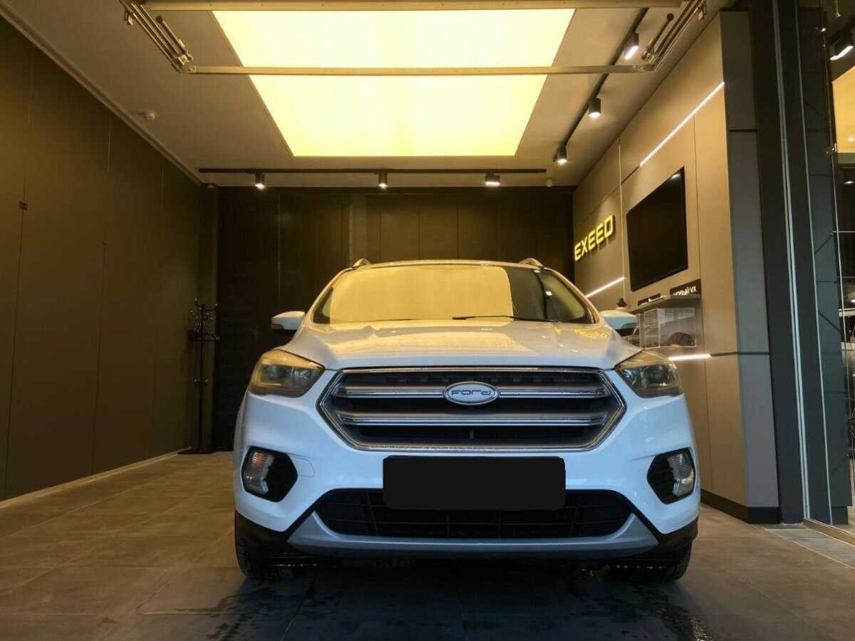 Ford Kuga б/у, 2018, Автоматическая. Фото: #0