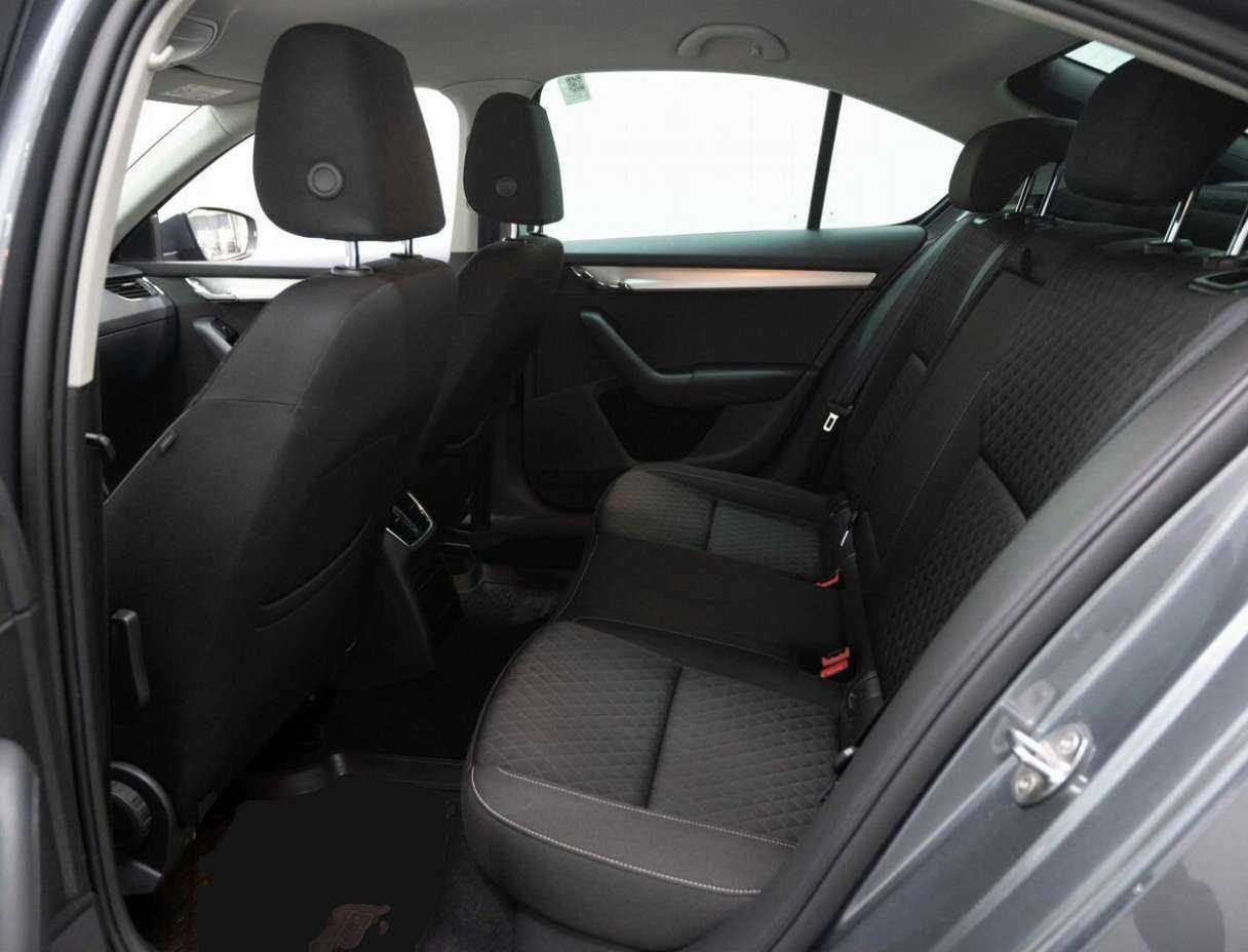 Skoda Octavia б/у, 2016, Роботизированная. Фото: #11