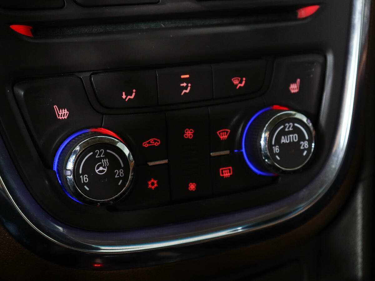 Opel Mokka б/у, 2013, Автоматическая. Фото: #13