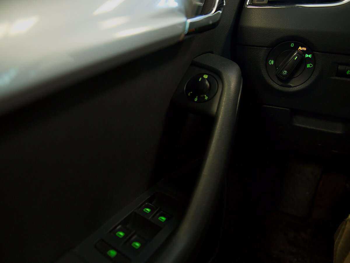 Skoda Octavia б/у, 2014, Механическая. Фото: #7