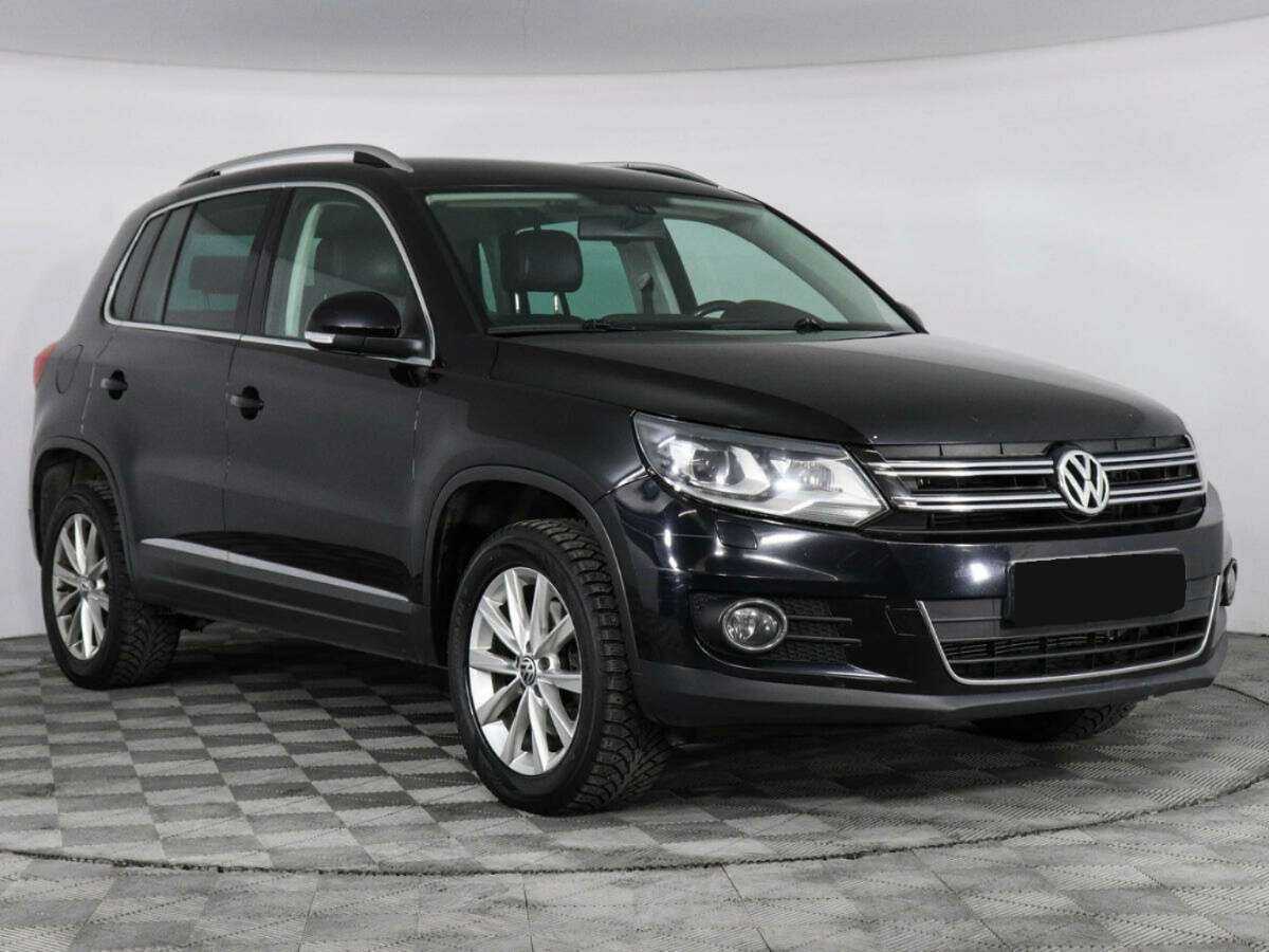 Volkswagen Tiguan б/у, 2012, Автоматическая. Фото: #1