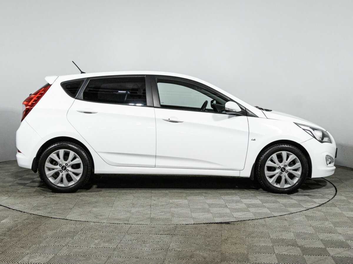 Hyundai Solaris б/у, 2016, Автоматическая. Фото: #2