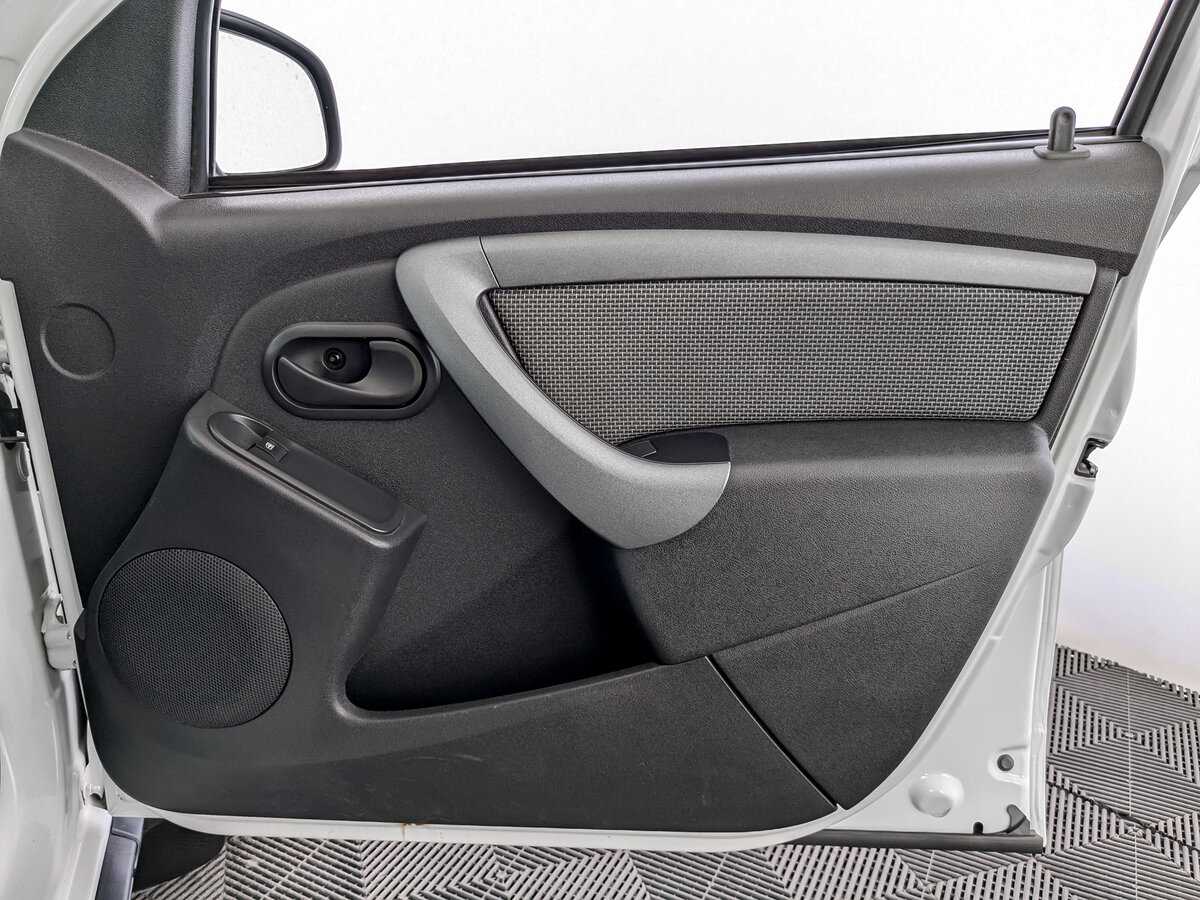 Renault Duster б/у, 2018, Механическая. Фото: #19