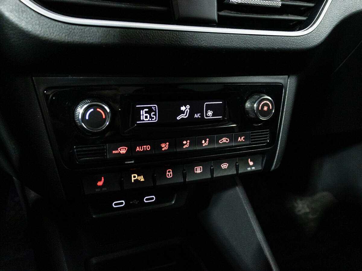 Volkswagen Polo б/у, 2021, Роботизированная. Фото: #15