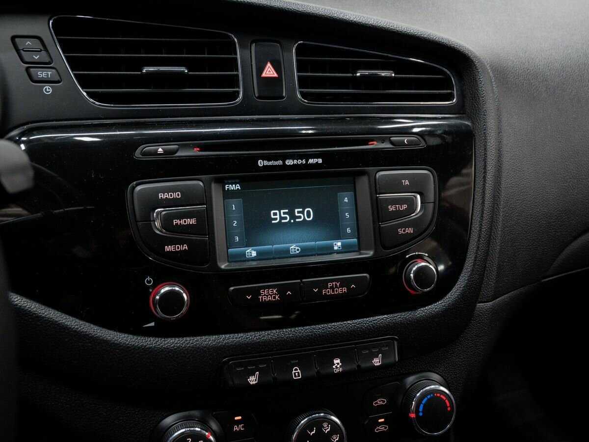 Kia Ceed б/у, 2014, Автоматическая. Фото: #19