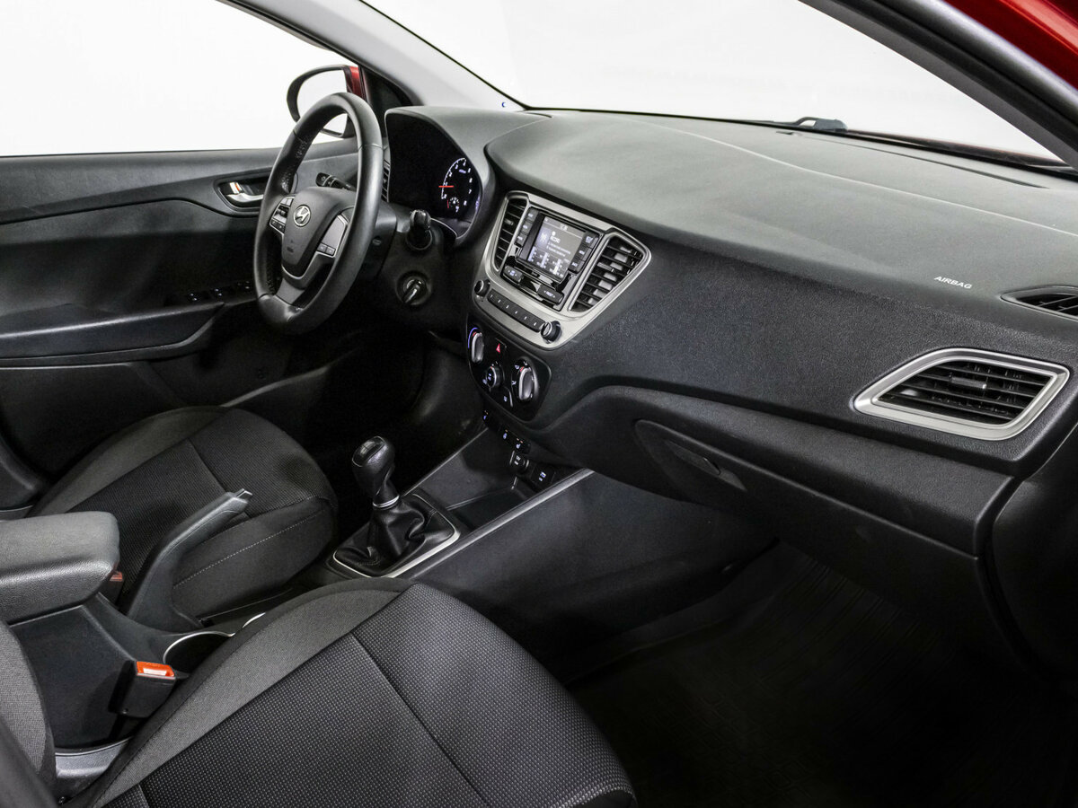 Hyundai Solaris б/у, 2021, Механическая. Фото: #8