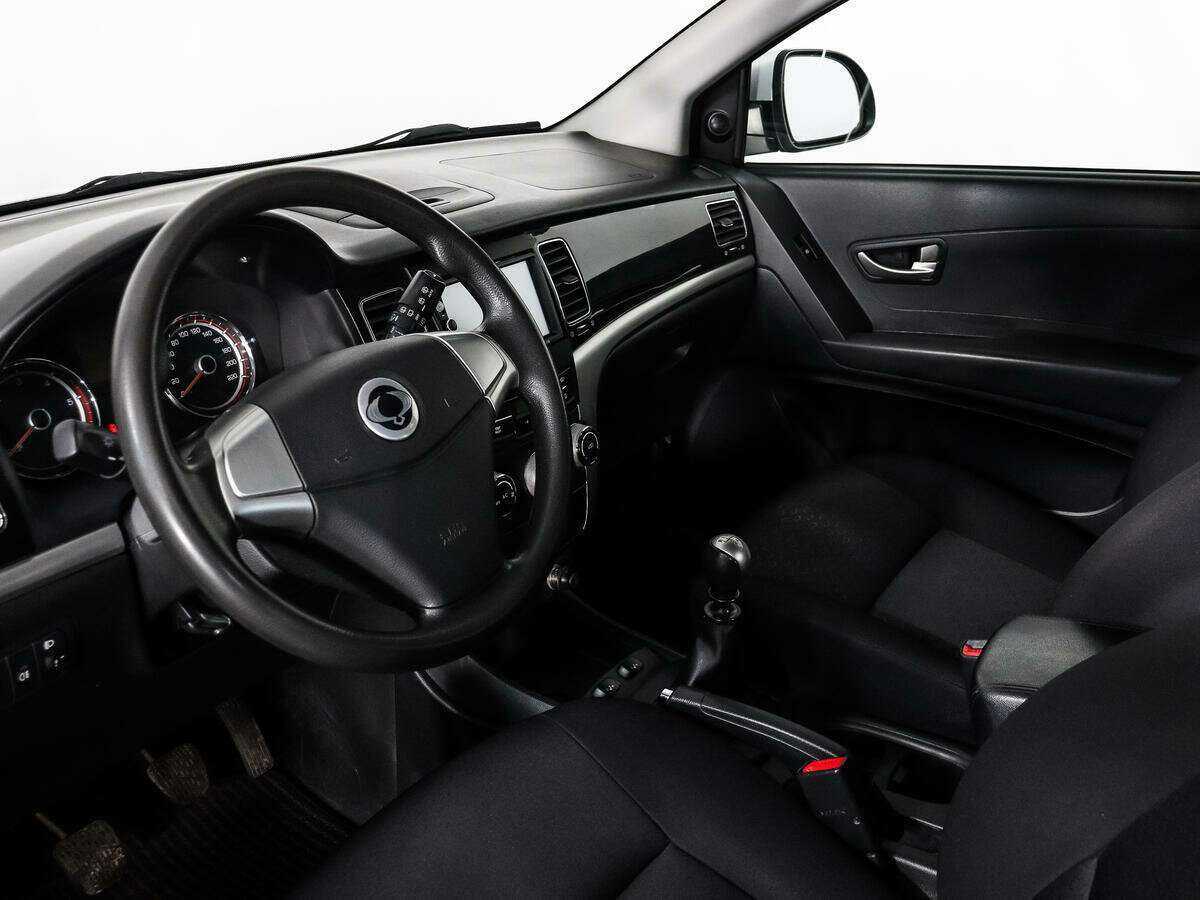 SsangYong Actyon б/у, 2012, Механическая. Фото: #6
