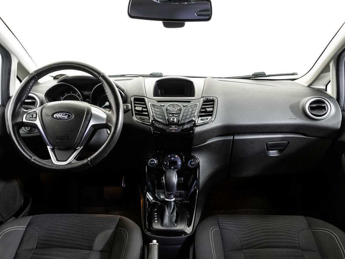 Ford Fiesta б/у, 2017, Роботизированная. Фото: #7