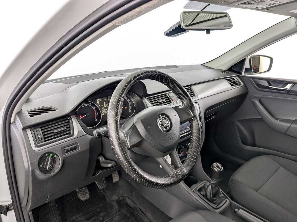 Skoda Rapid б/у, 2017, Механическая. Фото: #15