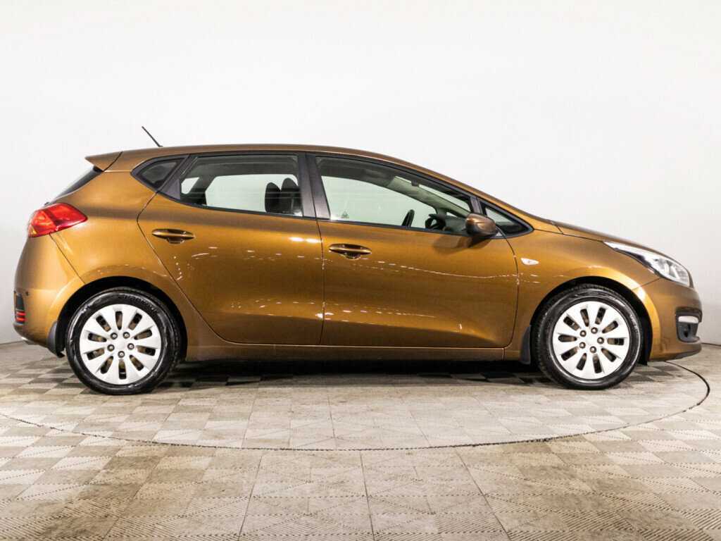 Kia Ceed б/у, 2016, Автоматическая. Фото: #3