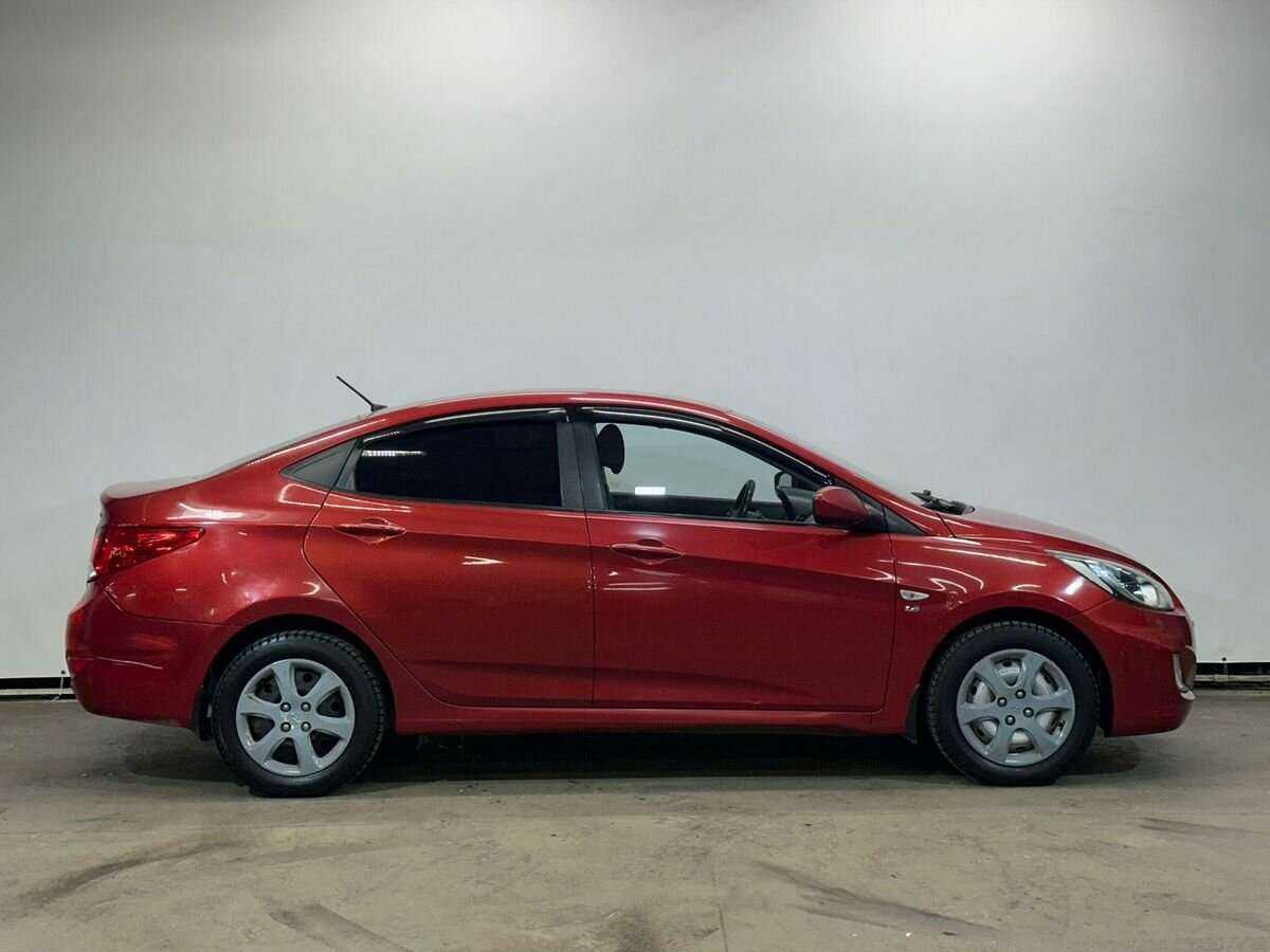 Hyundai Solaris б/у, 2013, Механическая. Фото: #3