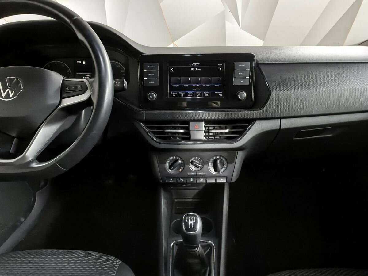 Volkswagen Polo б/у, 2020, Механическая. Фото: #10