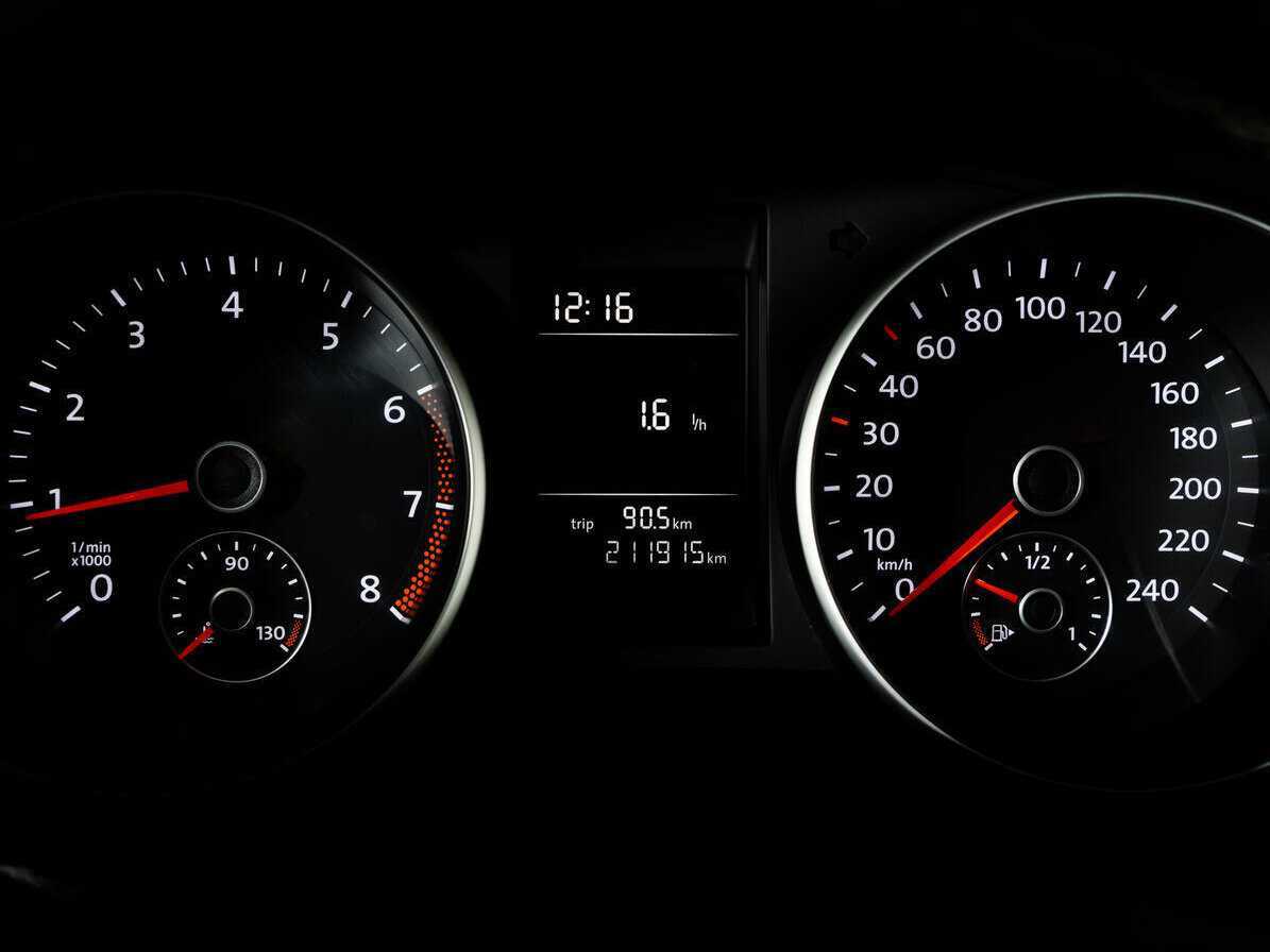 Volkswagen Golf б/у, 2012, Механическая. Фото: #17