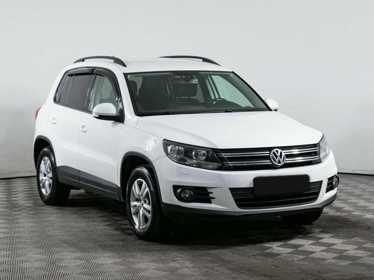 Volkswagen Tiguan б/у, 2015, Автоматическая. Фото: #2