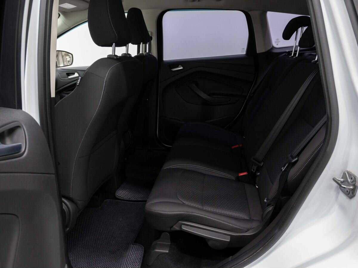 Ford Kuga б/у, 2017, Автоматическая. Фото: #10