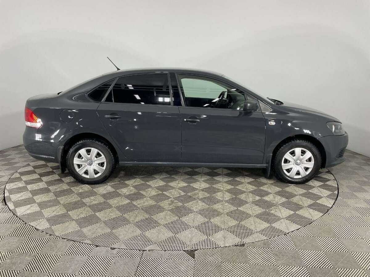 Volkswagen Polo б/у, 2013, Механическая. Фото: #3