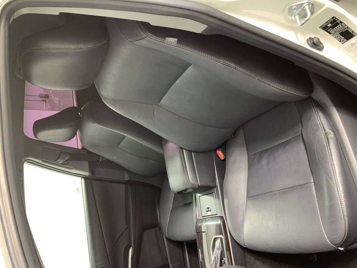 Toyota Camry б/у, 2016, Автоматическая. Фото: #10