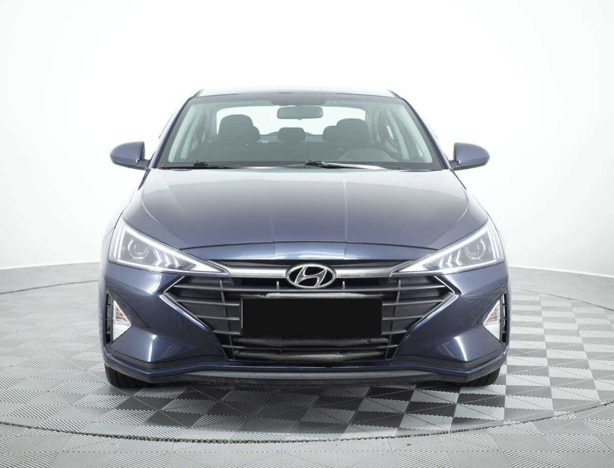 Hyundai Elantra б/у, 2020, Механическая. Фото: #1