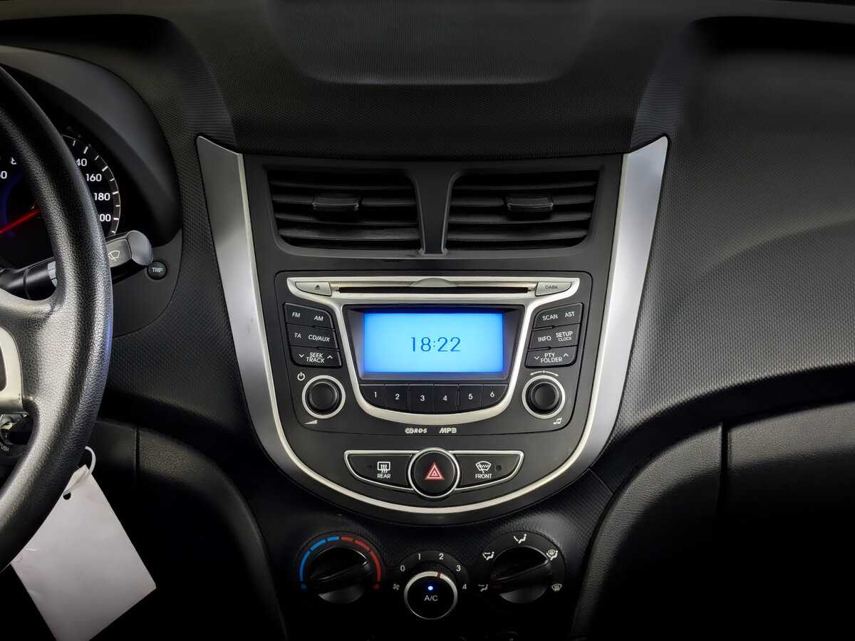 Hyundai Solaris б/у, 2012, Автоматическая. Фото: #12