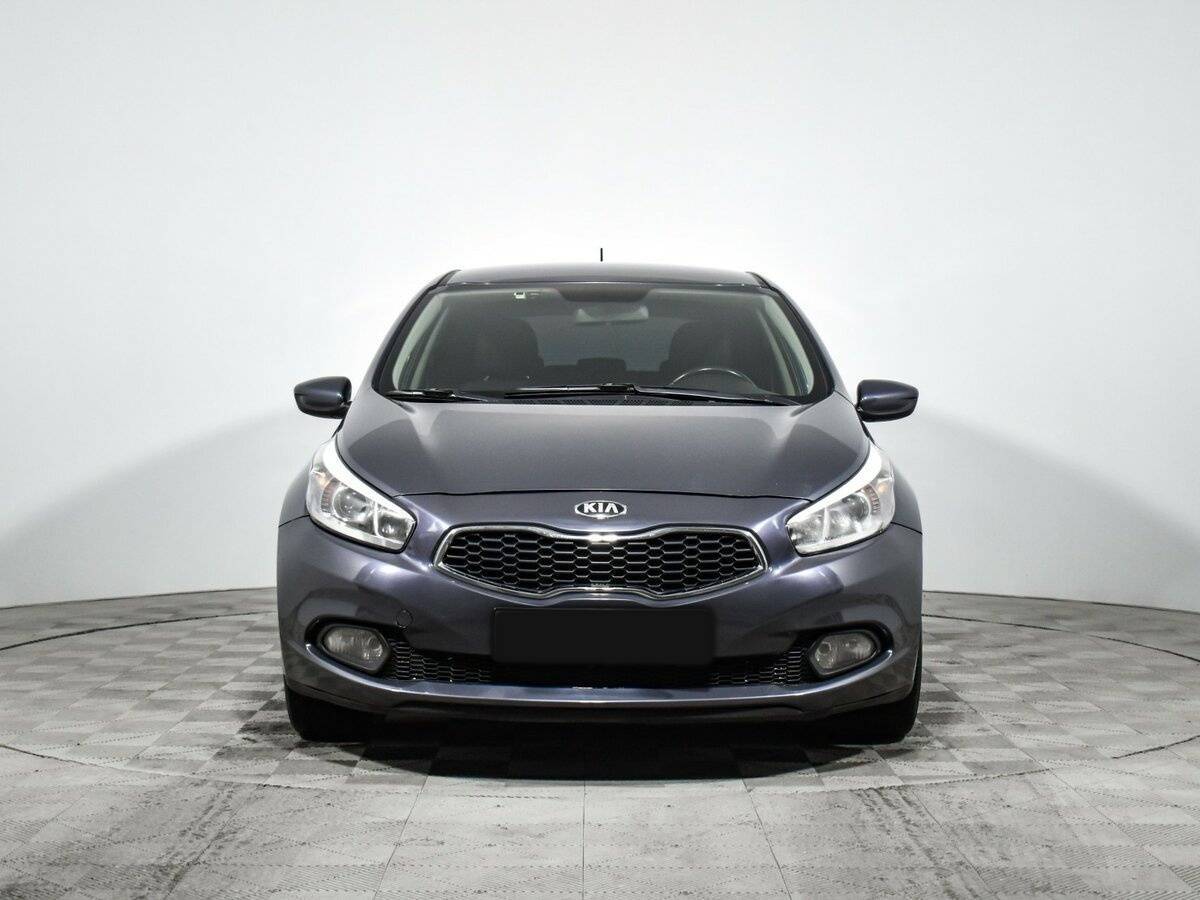 Kia Ceed б/у, 2014, Автоматическая. Фото: #1
