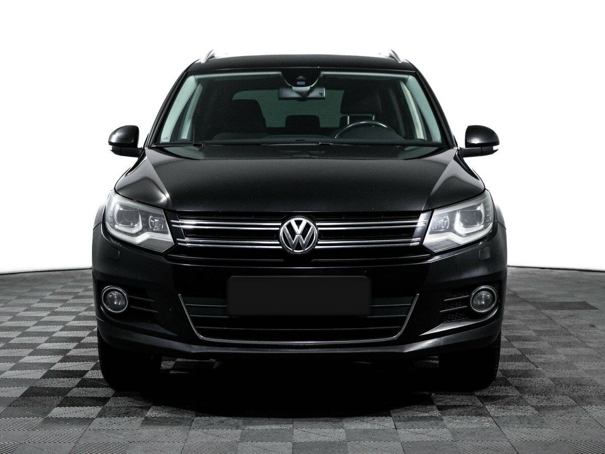 Volkswagen Tiguan б/у, 2015, Автоматическая. Фото: #1