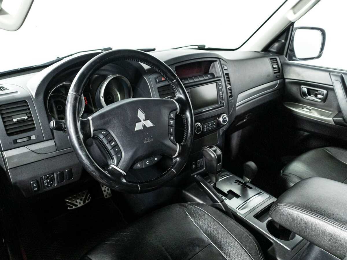 Mitsubishi Pajero б/у, 2012, Автоматическая. Фото: #8