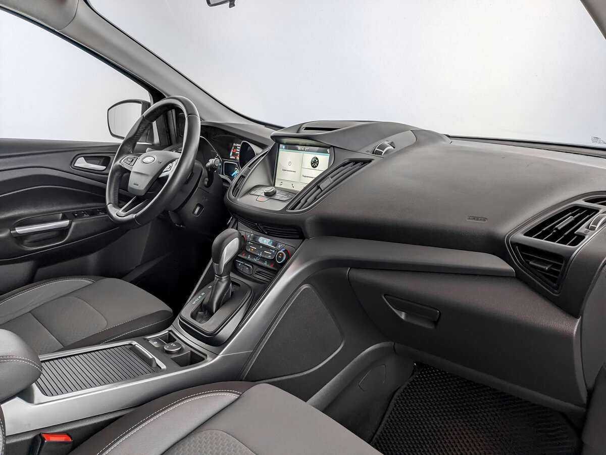 Ford Kuga б/у, 2016, Автоматическая. Фото: #10