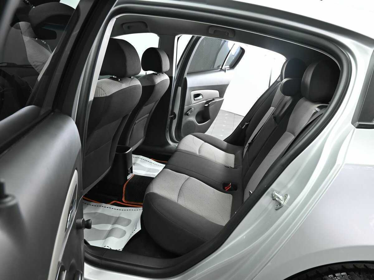 Chevrolet Cruze б/у, 2013, Механическая. Фото: #11