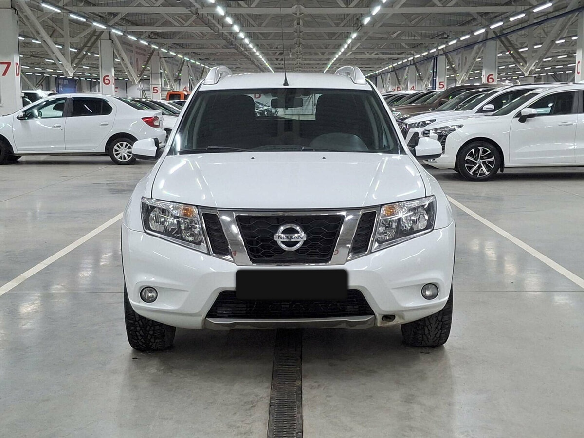 Nissan Terrano б/у, 2018, Автоматическая. Фото: #1