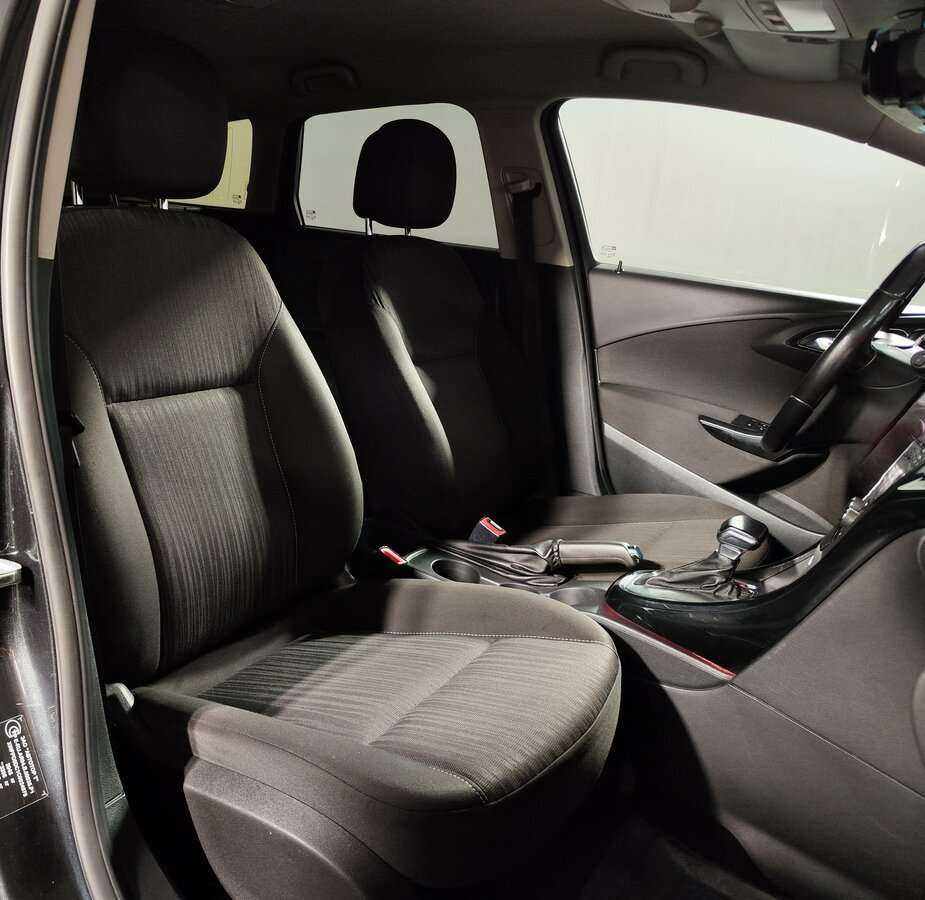 Opel Astra б/у, 2012, Автоматическая. Фото: #11