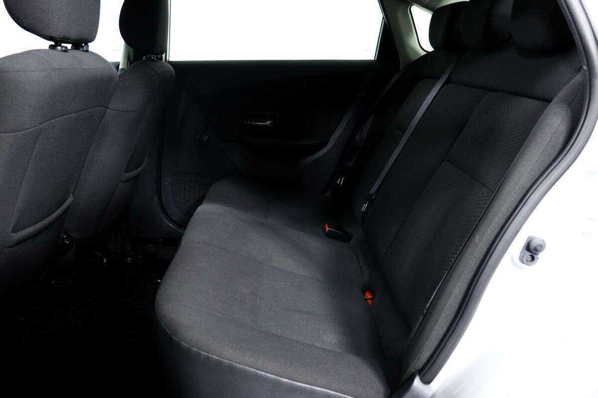 Nissan Almera б/у, 2014, Механическая. Фото: #11