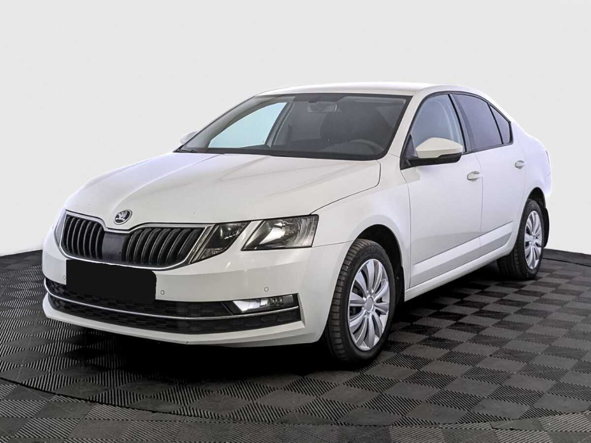 Skoda Octavia б/у, 2018, Роботизированная. Посмотреть фото